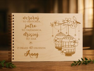 Album urodzinowy UR82