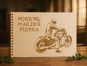 Album urodzinowy UR102