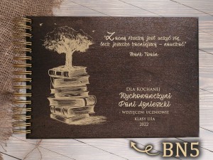 Album z grawerem bejcowany BN5