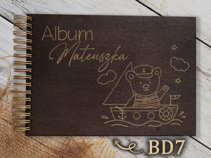 Album z grawerem bejcowany BD7