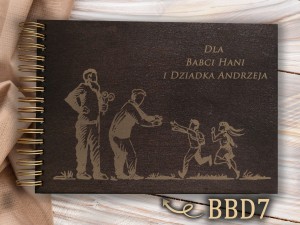 Album z grawerem bejcowany BBD7