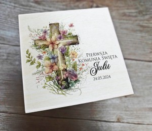 Drewniane pudełeczko z okazji I Komunii Św. - wzór 11