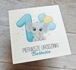 Drewniane  pudełeczko na Roczek - wzór 9