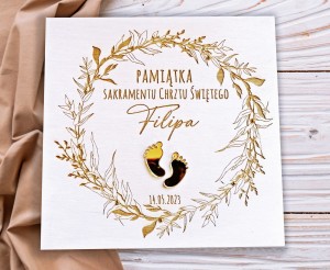 Drewniana pamiątka na Chrzest Św.